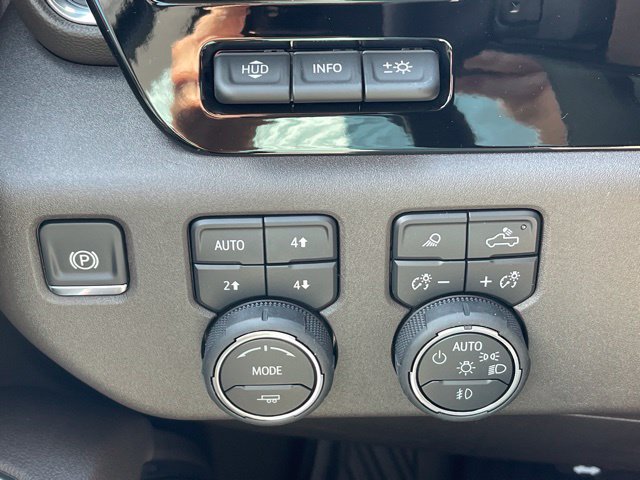 2026 Chevrolet Silverado 1500 LTZ - Photo 18