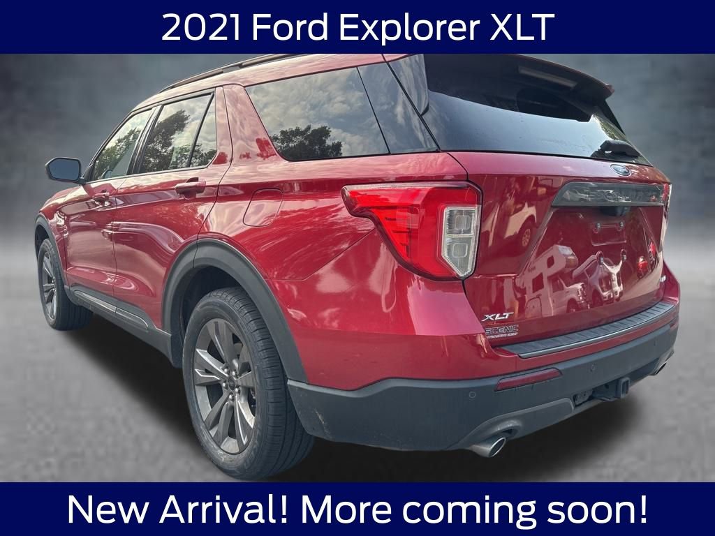 2021 Ford Explorer XLT photo 3