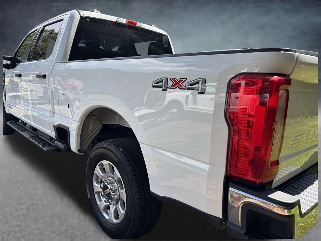 2024 Ford F-250 XLT photo 3