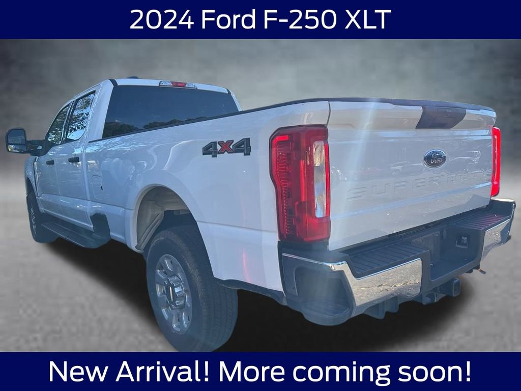 2024 Ford F-250 XLT photo 2