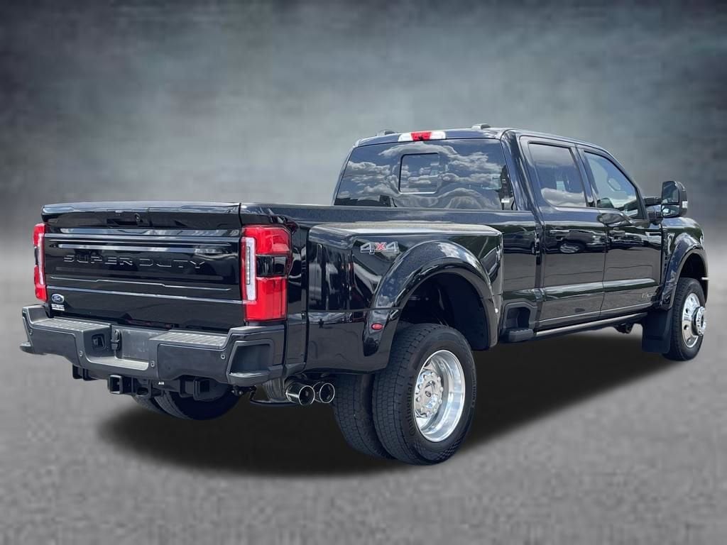 Used 2025 Ford Super Duty F-450 DRW XL Truck Crew Cab