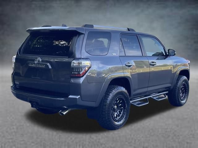 2022 Toyota 4Runner SR5 Premium photo 2