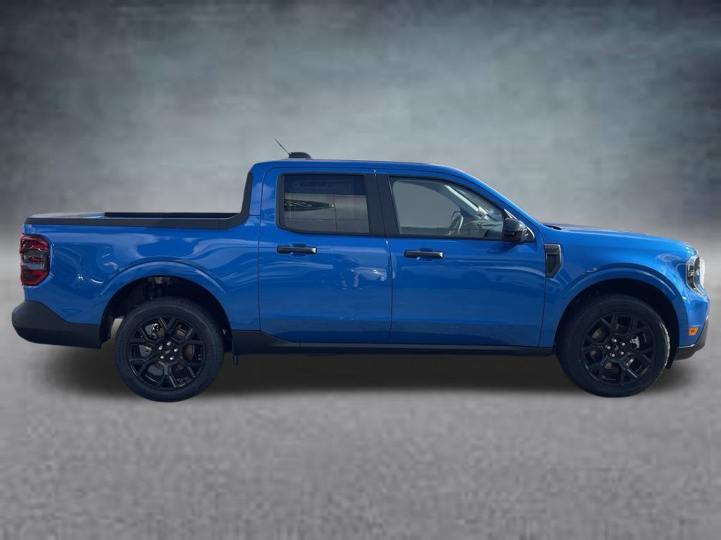 2025 Ford Maverick XLT - Photo 4