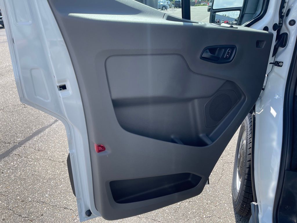 2025 Ford Transit Van Base - Photo 13