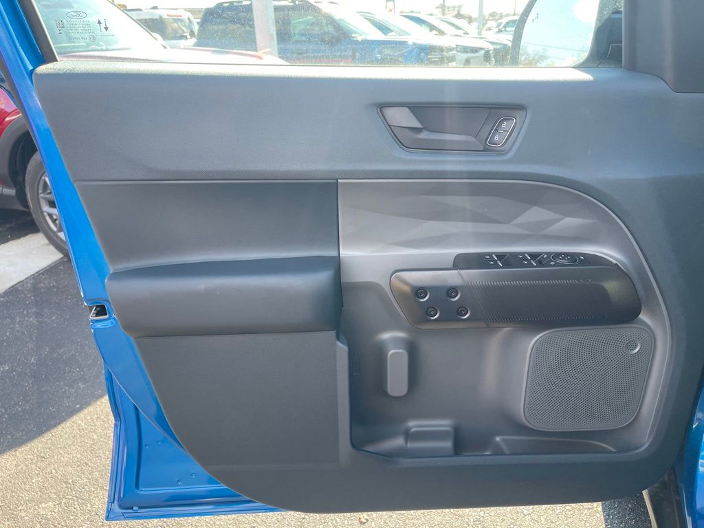 2025 Ford Maverick XLT - Photo 18