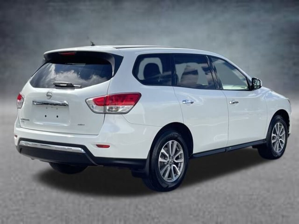 Used 2015 Nissan Pathfinder S SUV
