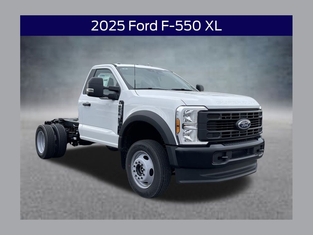 2025 Ford F-550 Super Duty Chassis Cab