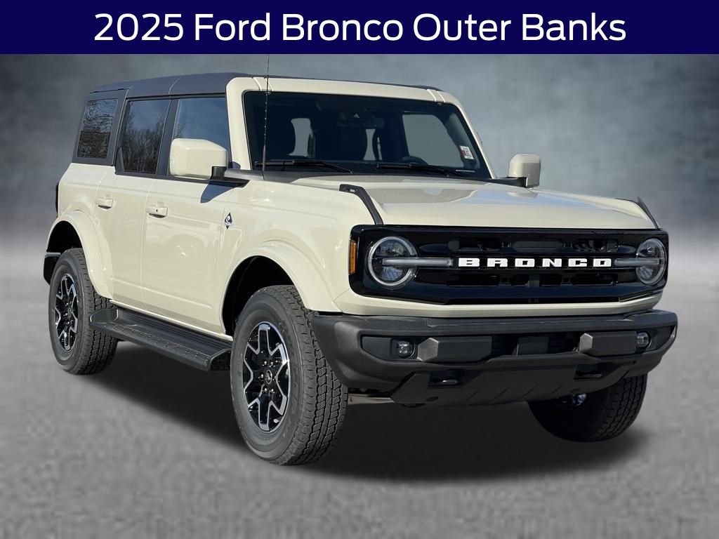 2025 Ford Bronco 4-Door Outer Banks's photo