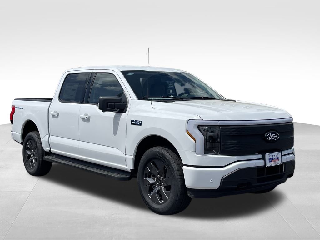 2025 Ford F-150 Lightning Flash's photo