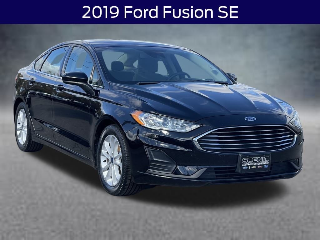 Used 2019 Ford Fusion SE Sedan