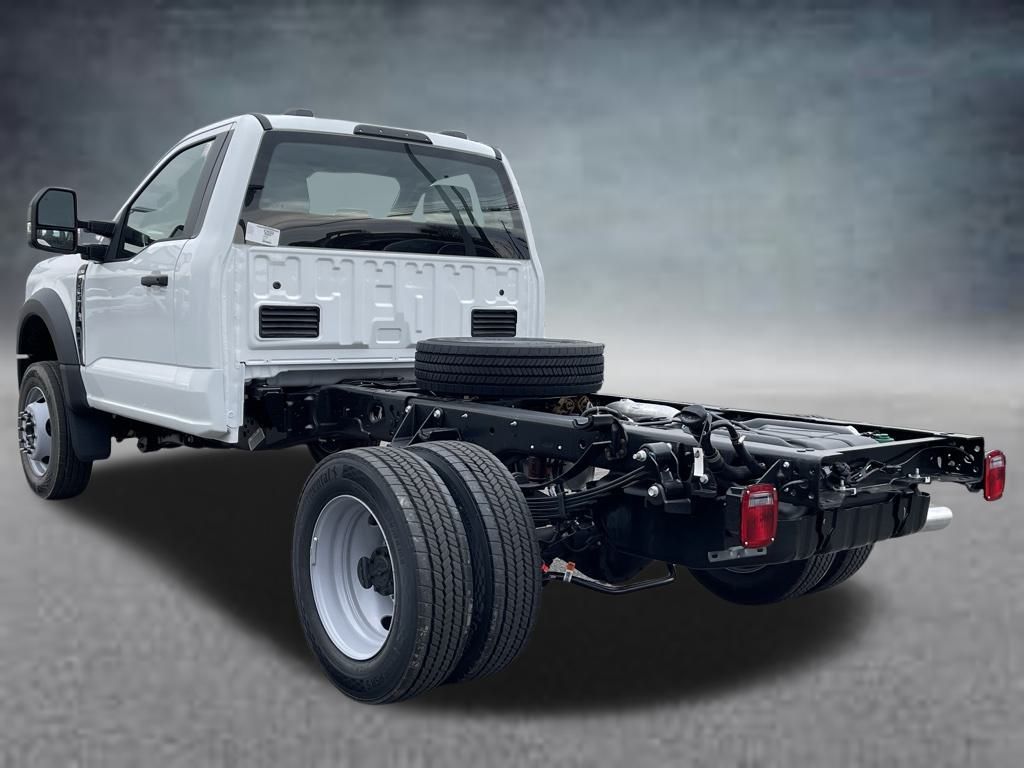 2025 Ford F-550 Super Duty Chassis Cab XL - Photo 16