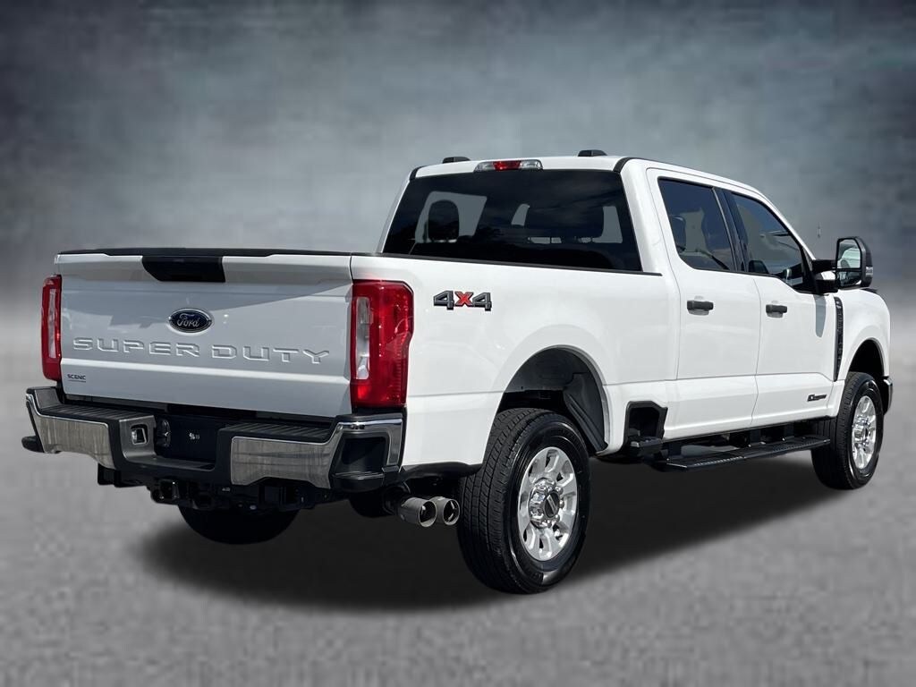 Used 2024 Ford F-250 SD XLT Truck