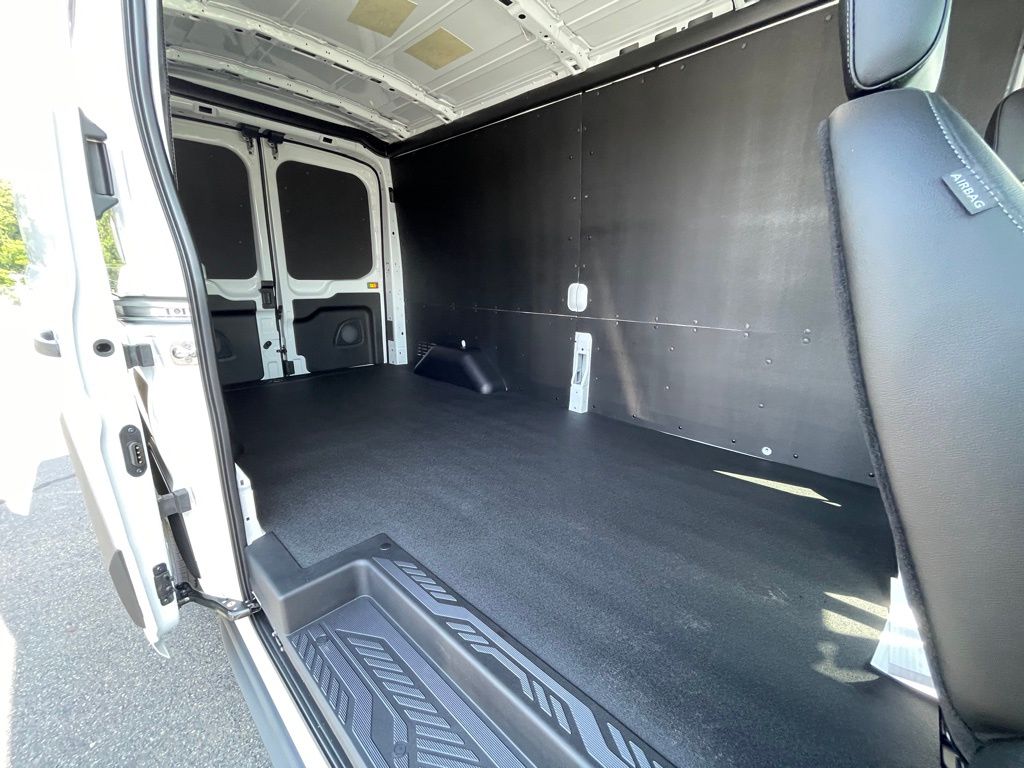 2025 Ford Transit Van Base - Photo 19