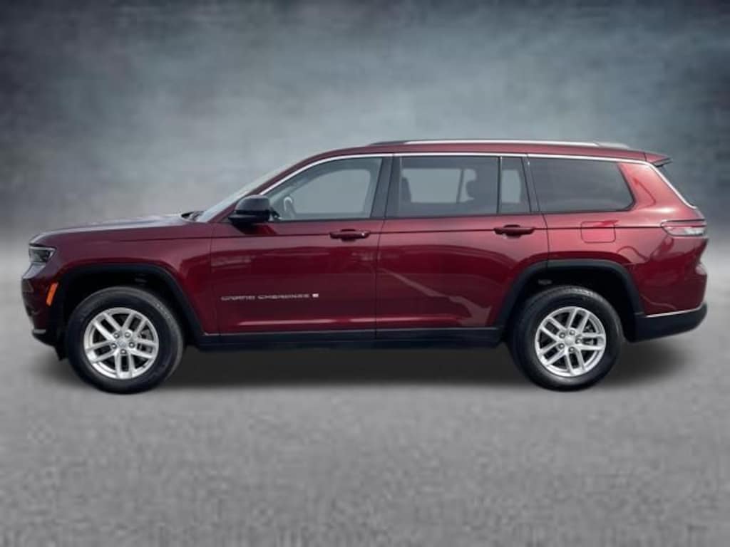 Used 2023 Jeep Grand Cherokee L Laredo SUV