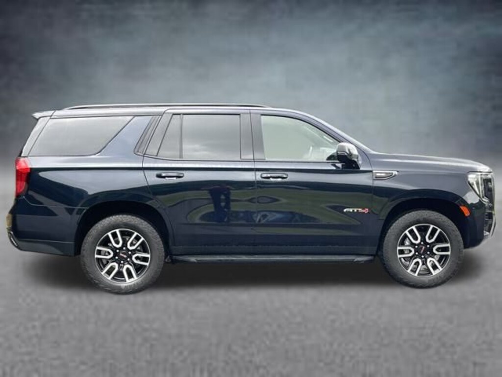 Used 2024 GMC Yukon AT4 SUV