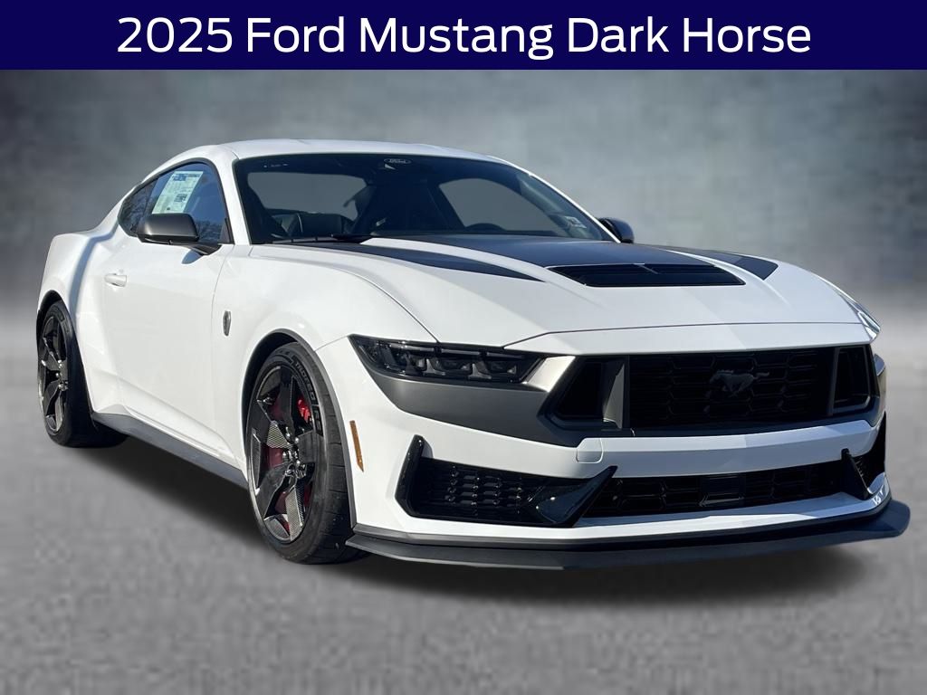 2025 Ford Mustang Dark Horse's photo