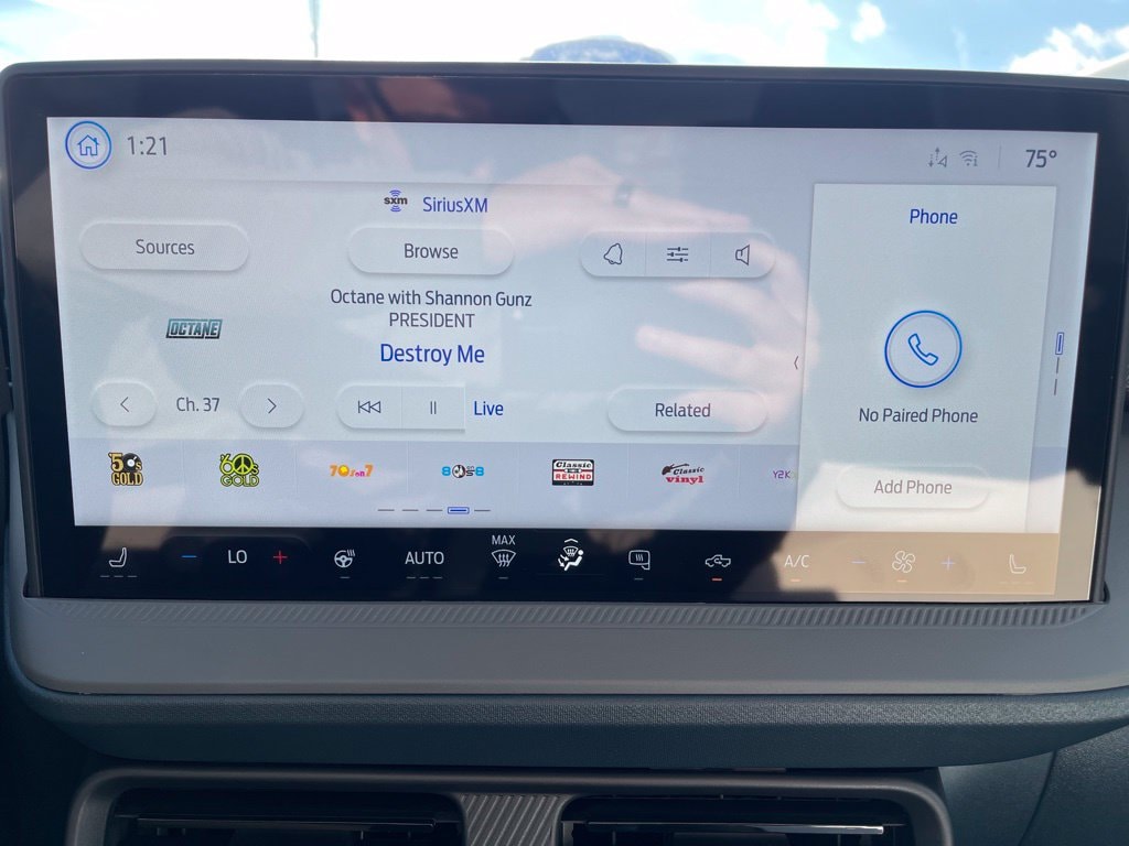 2025 Ford Maverick XLT - Photo 11