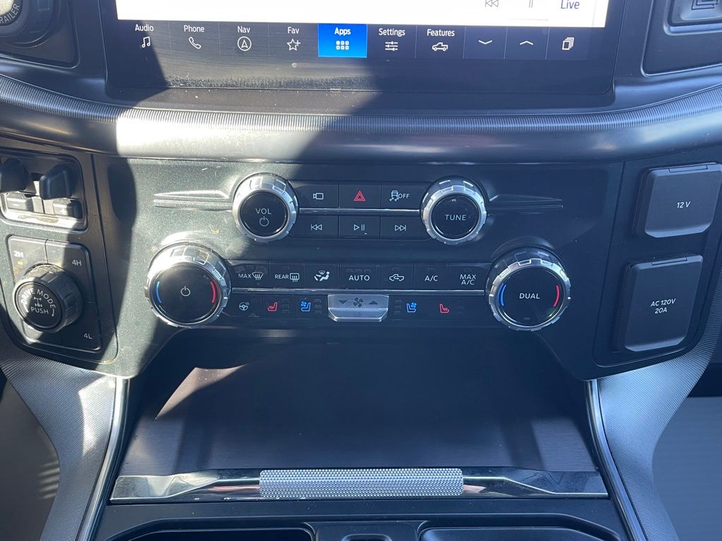 2025 Ford F-150 Platinum - Photo 14