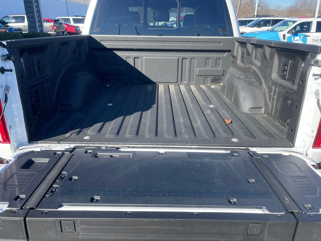2025 Ford F-150 Platinum - Photo 25