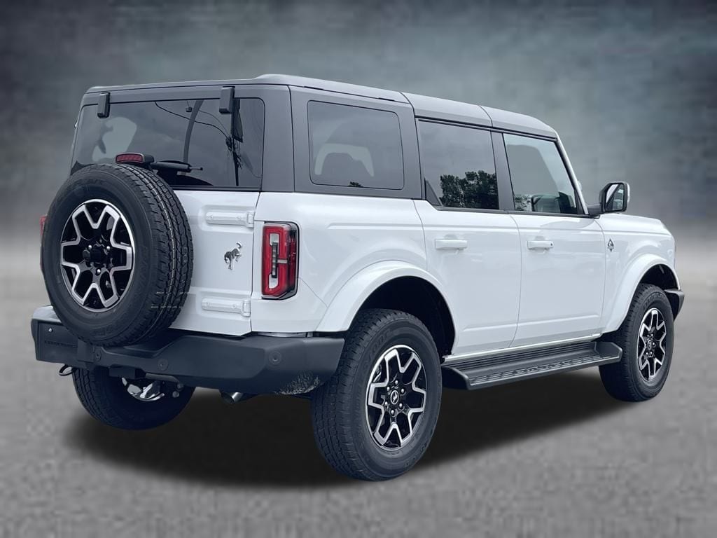 New 2025 Ford Bronco Outer Banks SUV