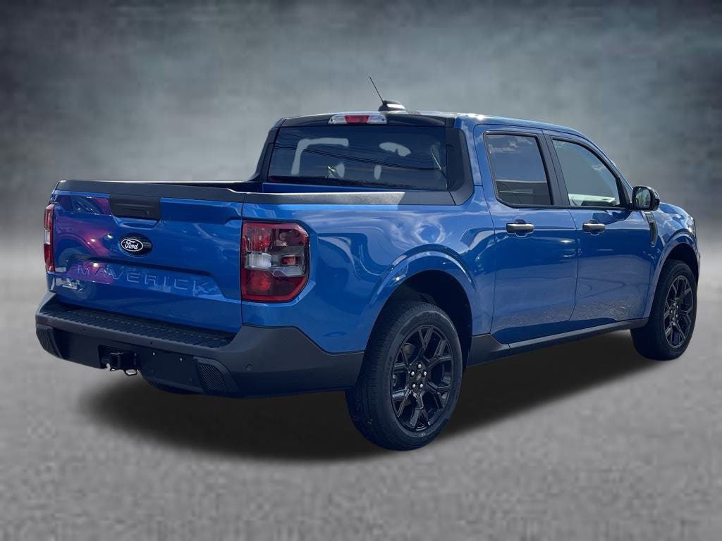 2025 Ford Maverick XLT - Photo 3