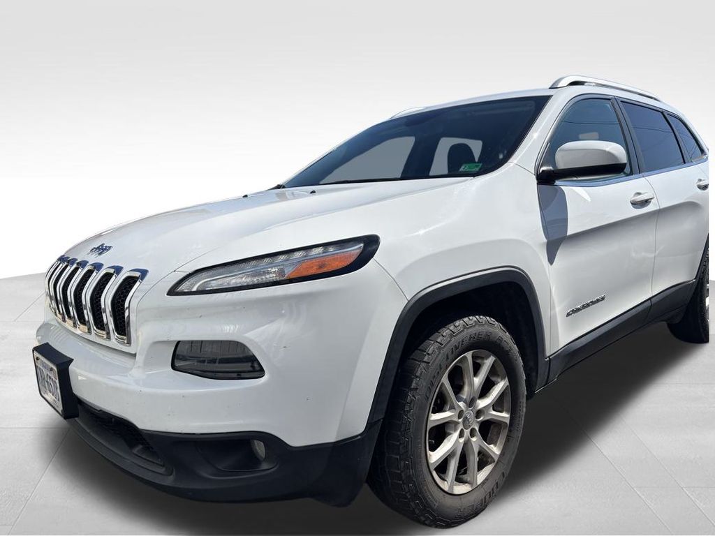 2018 Jeep Cherokee Latitude photo 2