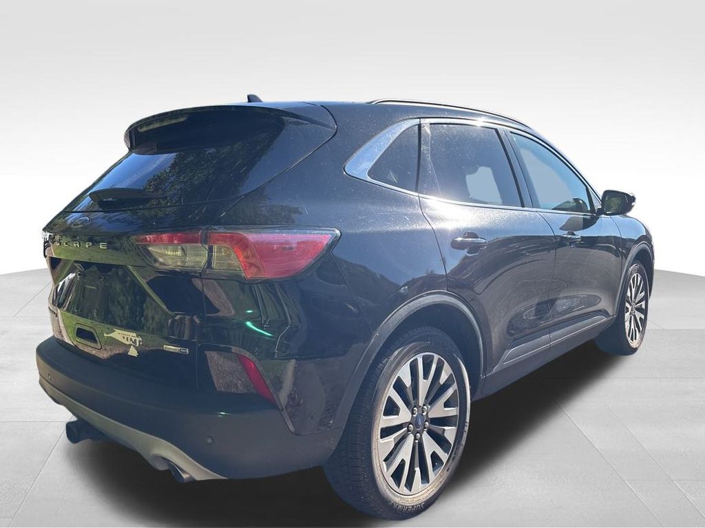 2020 Ford Escape Titanium photo 4