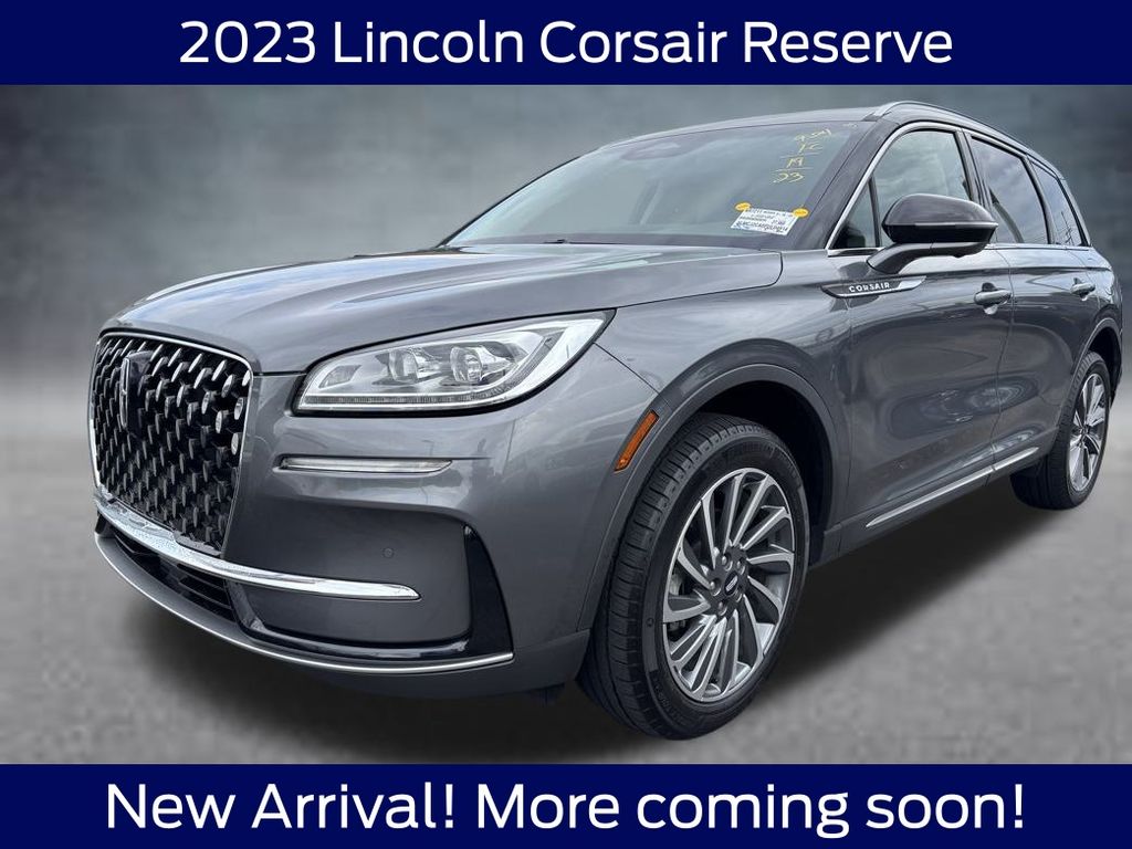 2023 Lincoln Corsair Reserve photo 2