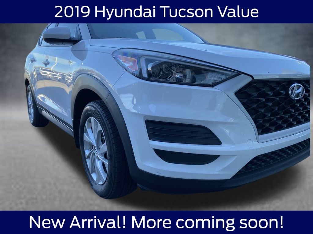 2019 Hyundai Tucson Value photo 2