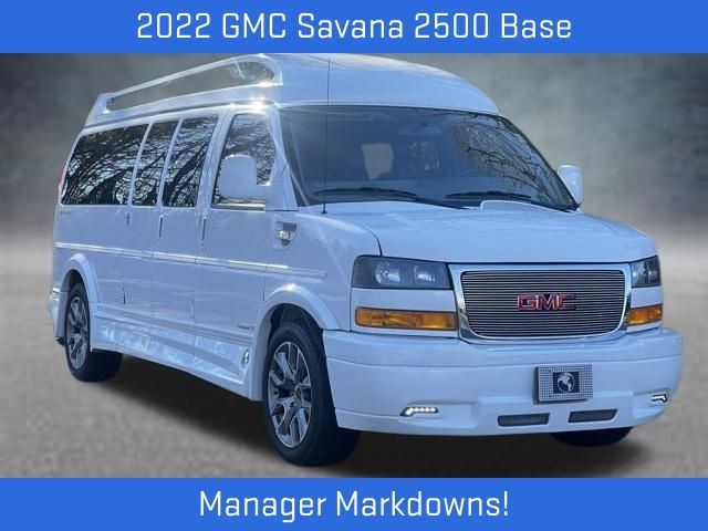 2022 GMC Savana LT's photo
