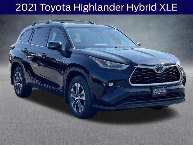 2021 Toyota Highlander XLE's photo