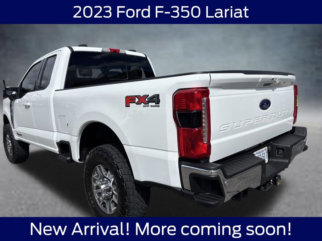 2023 Ford F-350 Lariat photo 3