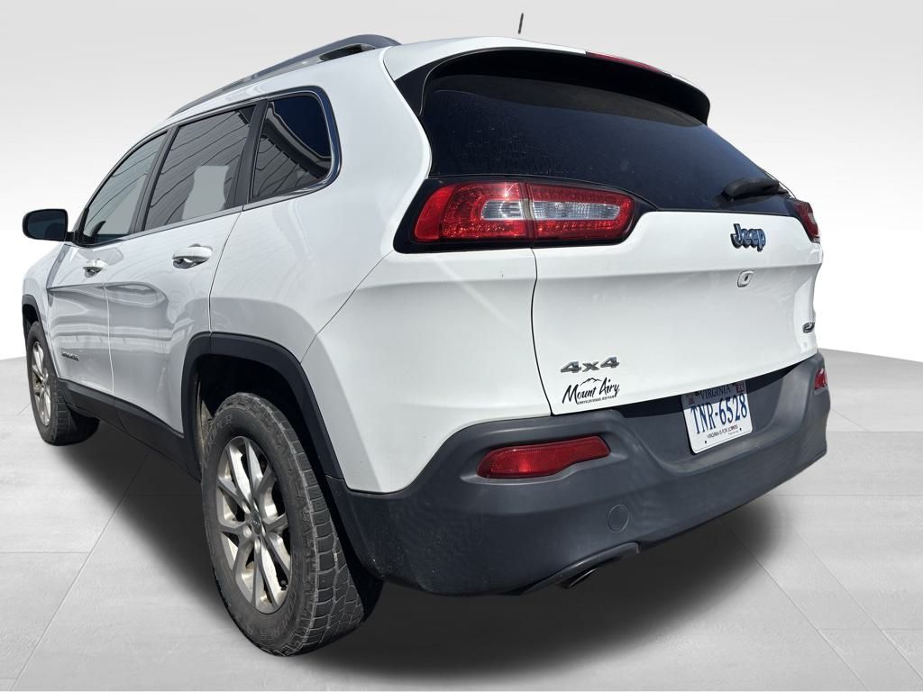 2018 Jeep Cherokee Latitude photo 3