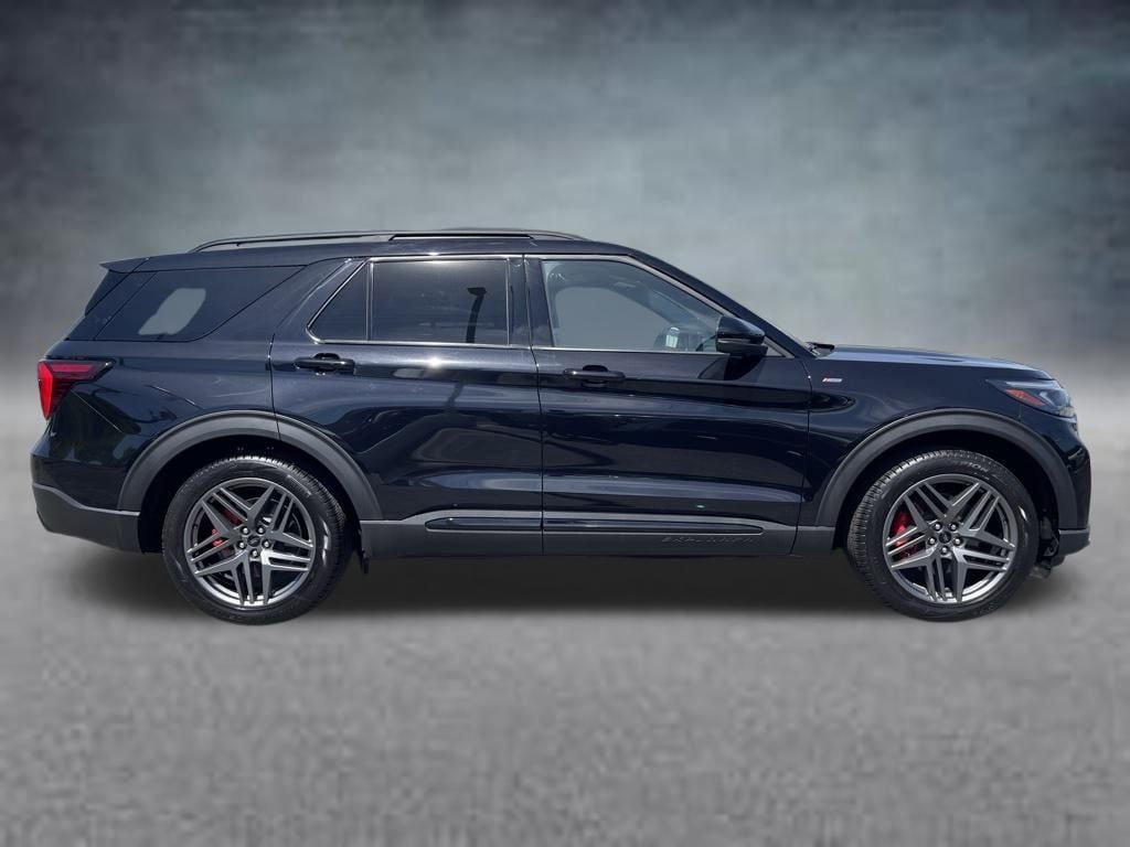 Used 2025 Ford Explorer ST-Line SUV