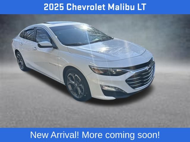 2025 Chevrolet Malibu 1LT's photo