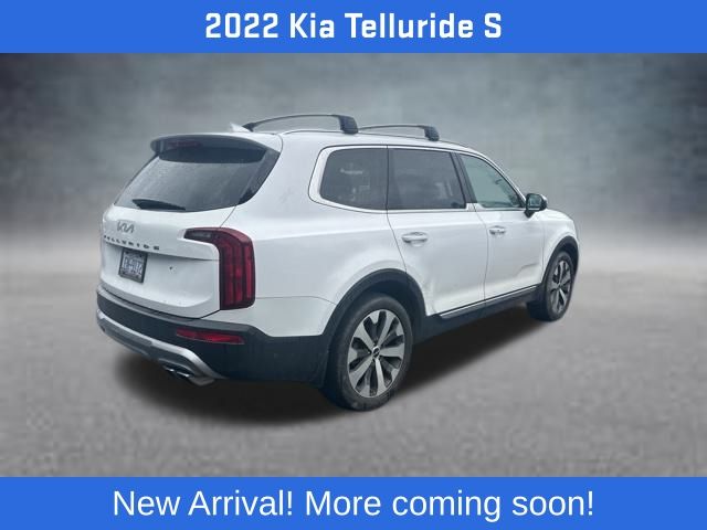 2022 Kia Telluride S photo 2