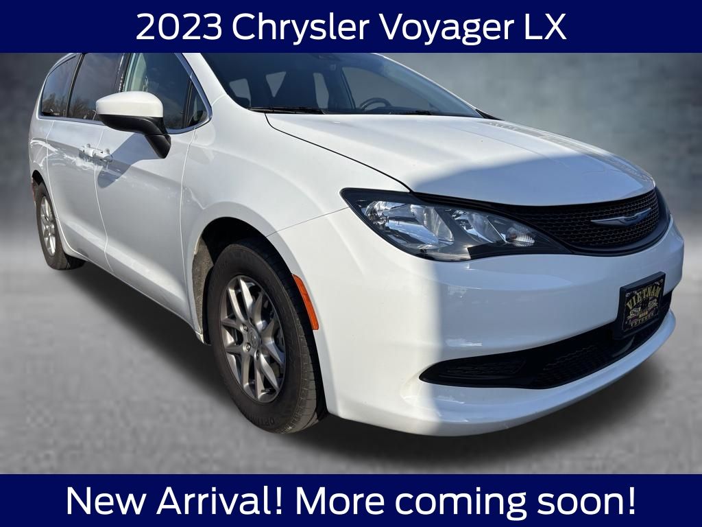 2023 Chrysler Voyager LX