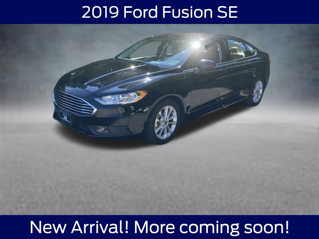 2019 Ford Fusion SE photo 4