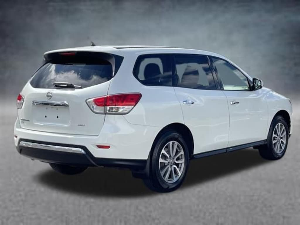 Used 2015 Nissan Pathfinder S SUV