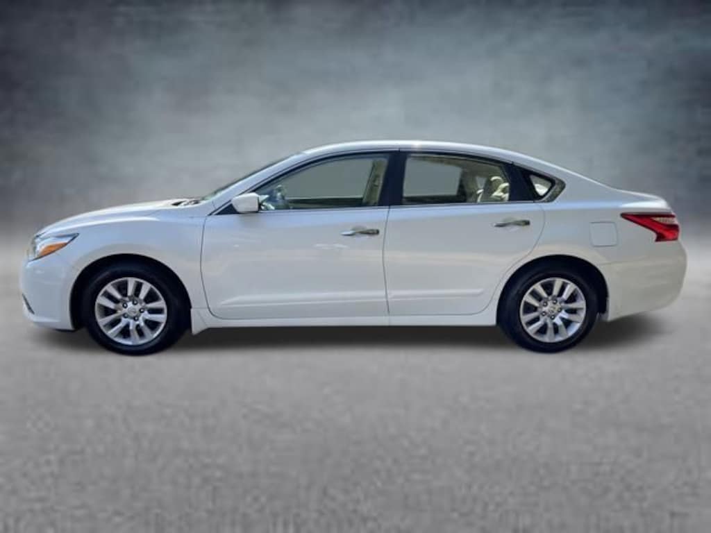 Used 2016 Nissan Altima 2.5 S Sedan
