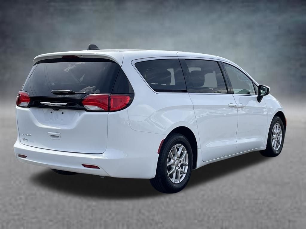 Used 2023 Chrysler Voyager LX Minivan/Van