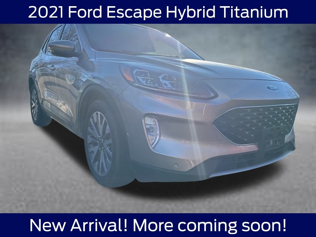 2021 Ford Escape Titanium's photo