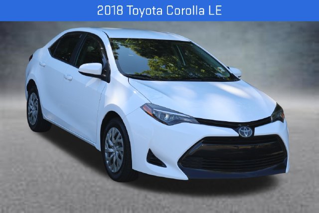 Used 2018 Toyota Corolla LE with VIN 2T1BURHE5JC066035 for sale in Mount Airy, NC