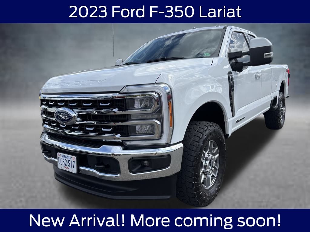 2023 Ford F-350 Lariat photo 2