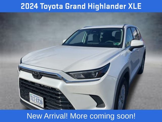 2024 Toyota Grand Highlander XLE's photo