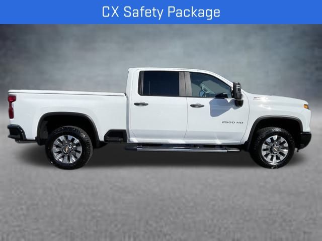 2024 Chevrolet Silverado 2500HD Custom photo 4