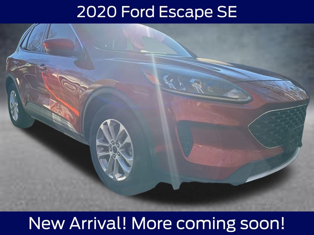 2020 Ford Escape SE's photo