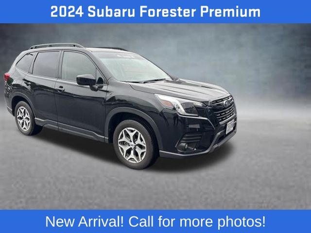 2024 Subaru Forester Premium's photo