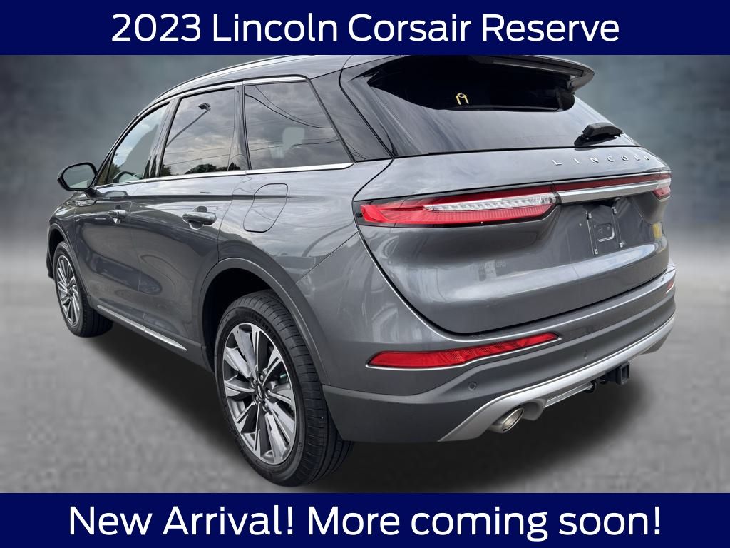 2023 Lincoln Corsair Reserve photo 3