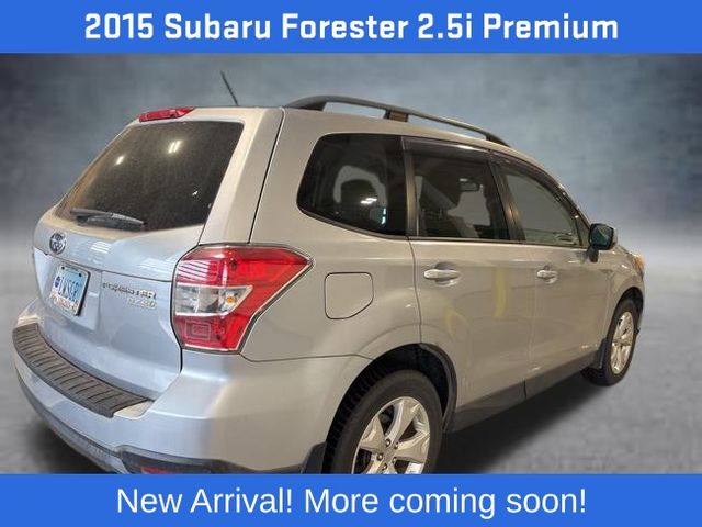 2015 Subaru Forester 2.5i Premium photo 2